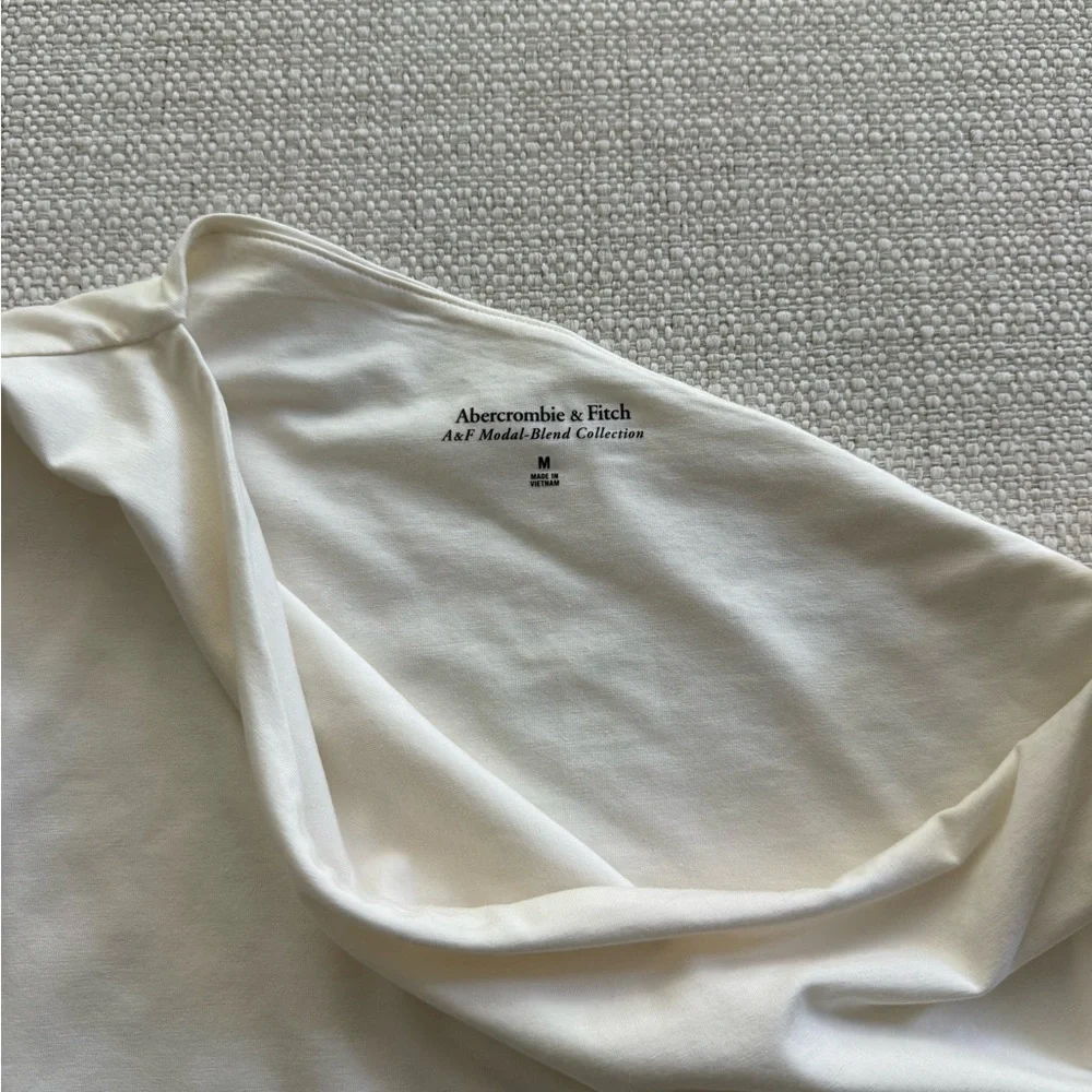 Abercrombie & Fitch Cream One-Shoulder Twist Tank - Picture 4 of 4